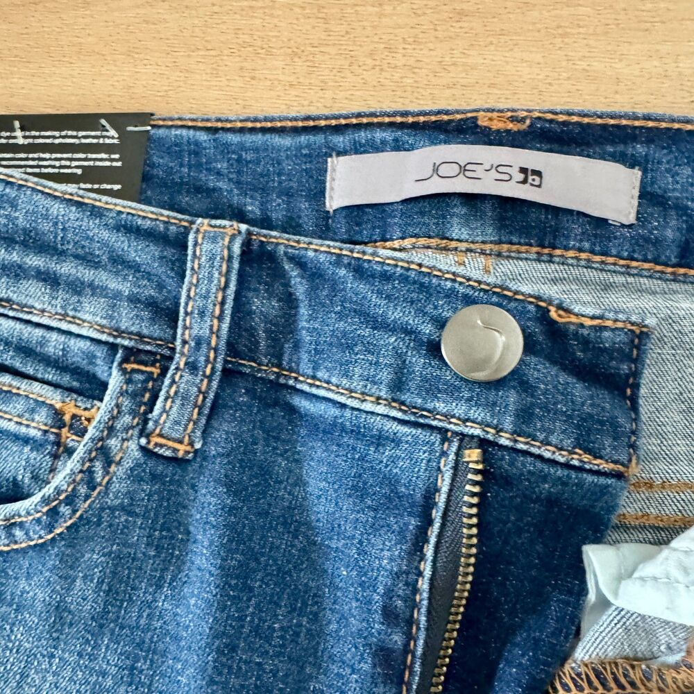 Joe's Jeans Argentina High Rise Petite Flare Jean - Women's 27 - New w Tags - Picture 7 of 7